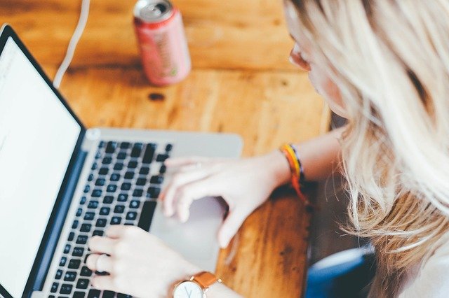Bellen en chatten met een Paragnost Online - Paragnosten Platform